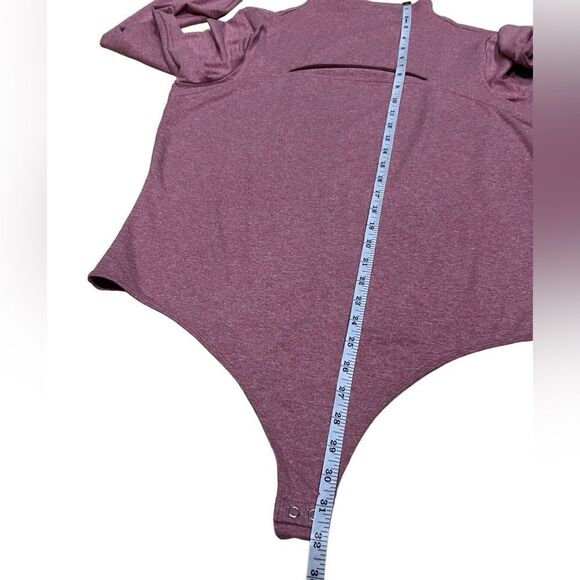 Express mock neck cut out long sleeve body suit mauve thong size XL - Picture 11 of 14